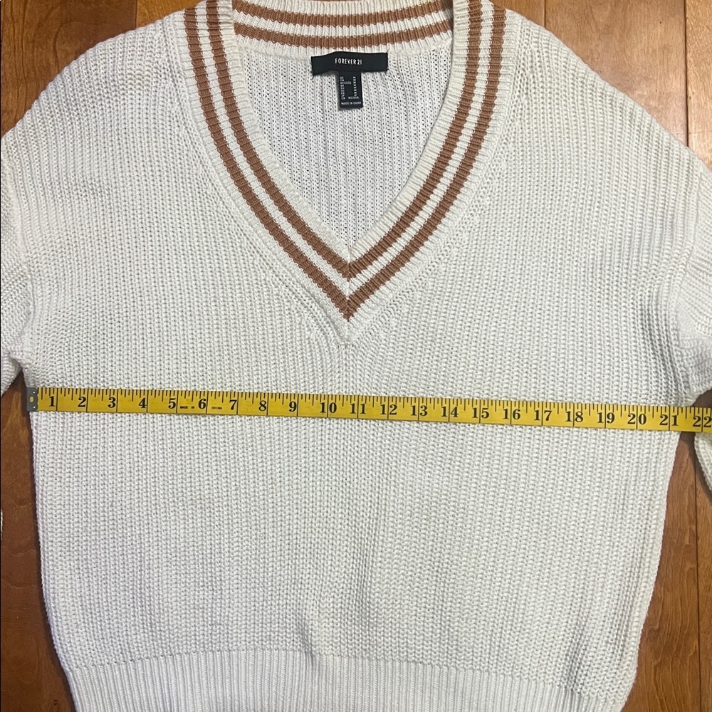 Forever 21 V-Neck Varsity Sweater Size M Cream Striped Collar Preppy Academia - Picture 3 of 7